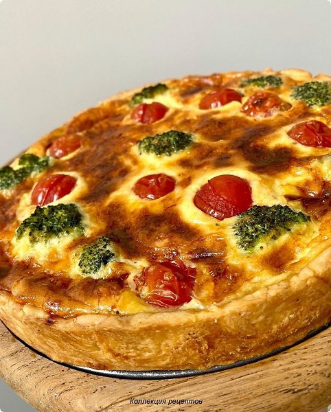 Киш с курицей, овощами и сыром.Нам понадобится:Мука - 200 гСливочное масло - 110 гЯйцо - 1 ...