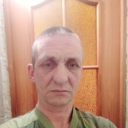 Игорь, 53, Усолье