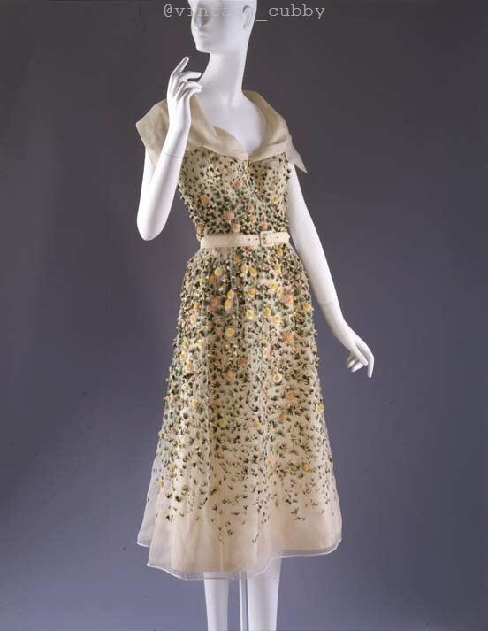 Christian Dior. Vilmiron ea/eo 1952 .