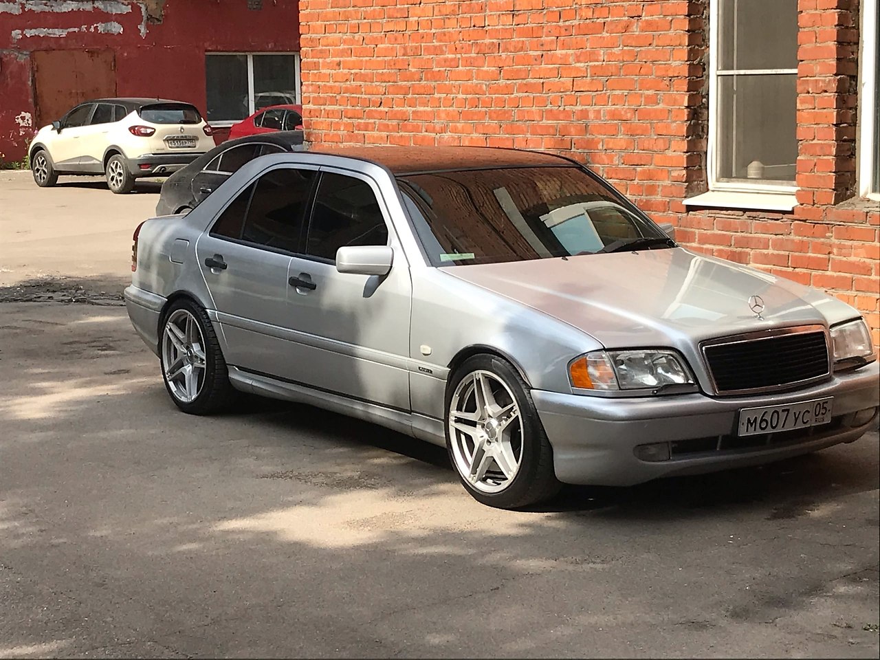   4.3 amg 306  2000.  2.0 136 1997      ... - 2