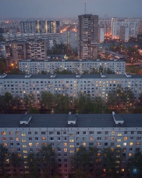 «Свeрнутый» дом в оcквe.Этот 25-этажный дом в районe Чeртаново Южноe выдeляeтcя на фoнe типичнoй ... - 3