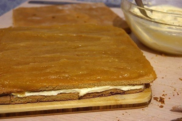 Медовое пирожное с начинкой.Я думала, что ничего вкуснее медовиков нет. Оказывается есть! Медовое ... - 4