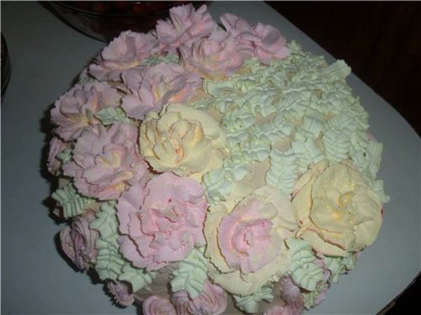Торт с клубникой