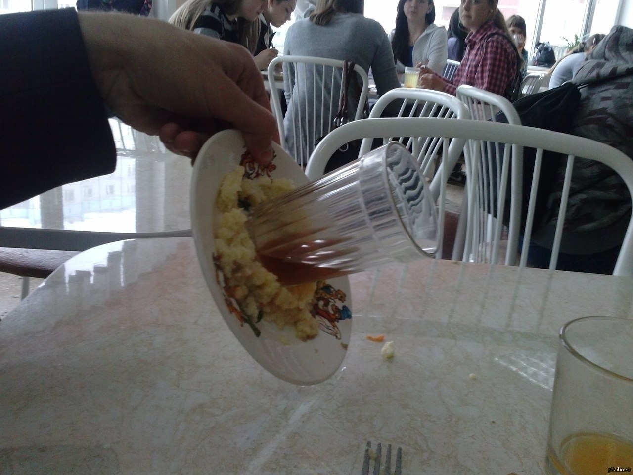 Русские школы это школы жизни, выходят из них самые крепкие - 4