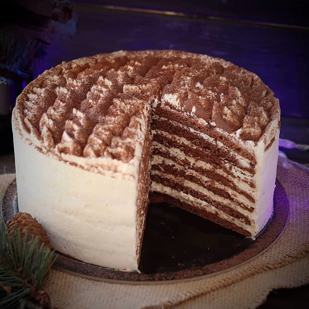 ШОКОЛАДНЫЙ ТОРТ с кремом ТИРАМИСУ и сливочным ликёром. Нереально вкусный шоколадный торт с кремом ...