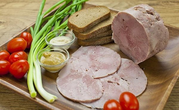 Ветчина из курицы для бутербродов.на 100грамм - 208.87 ккалБелки - 24.26Жиры - 12.33Углеводы - ...