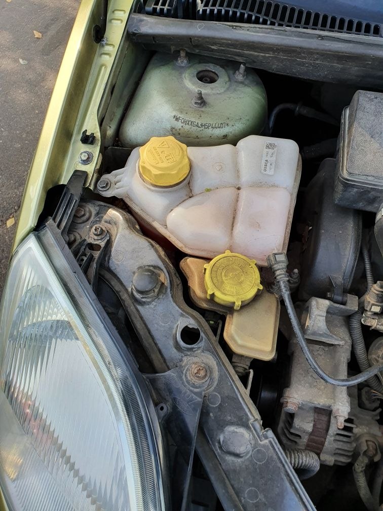  https://fotostrana.ru/away?to=/sl/DW93 Fiesta 1.4 , 80 .., 2005 .., 149.000 .   ... - 4