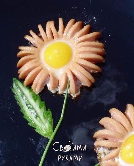 Вкусные ромашки из сосисок и яиц на завтрак. - 5