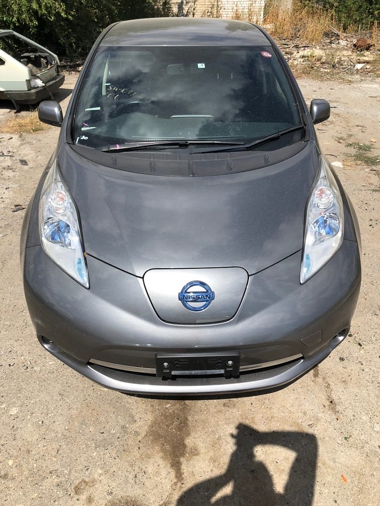  .    !       Nissan Leaf. ...