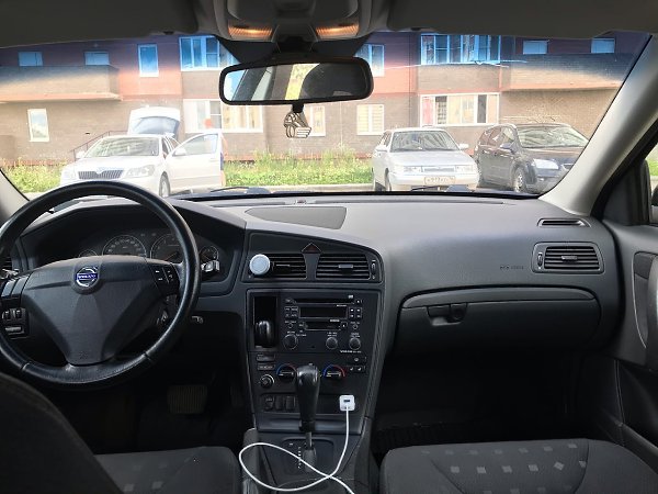 Автомобиль: Volvo S60.Город осмотра:ЯрославльГод: 2004Пробег: 144000Объем: 2.4Тип двигателя: ...