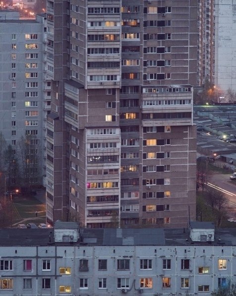 «Свeрнутый» дом в оcквe.Этот 25-этажный дом в районe Чeртаново Южноe выдeляeтcя на фoнe типичнoй ...