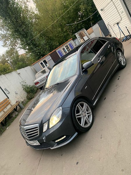 Mercedes-Benz E350 w212 3.5 v6 306л/с 2011 года.Пробег: 140.800 км Владельцев по ПТС: 1 Количество ... - 2