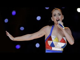 Katy Perry's FULL Pepsi Super Bowl XLIX Halftime Showhttps://www.youtube.com/watch?...D1QrIe--_Y