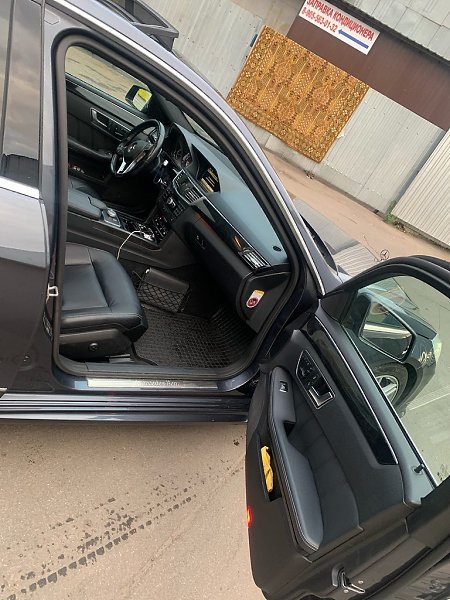 Mercedes-Benz E350 w212 3.5 v6 306л/с 2011 года.Пробег: 140.800 км Владельцев по ПТС: 1 Количество ... - 7