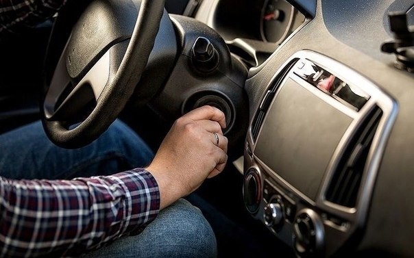 Стартер крутит, но мотор не заводится….Современные автомобили порой тоже капризничают. Разбираем ...