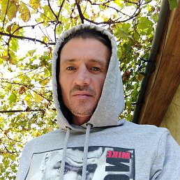 Oleg, 41, 