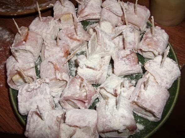 Сырные кубики в панировке - лучшая закуска к пиву! Ингредиенты: сыр, я взяла обычную гауду, грамм ... - 5