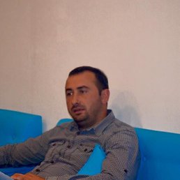 irakli, 41, 