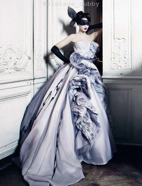 DIOR, 2010. oo: ap eapee - 5