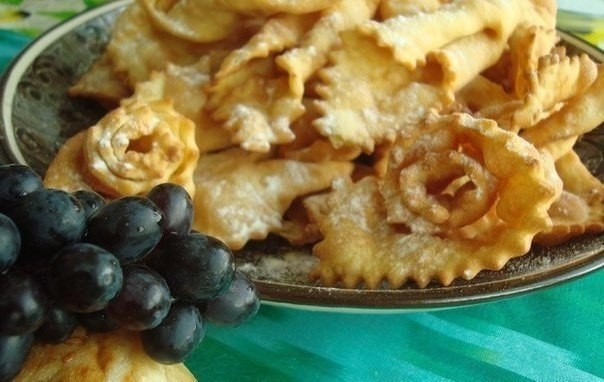 Вкусный хворост, тающий во рту .Всем хозяйкам на заметку — традиционный узбекский вкусный хворост, ...
