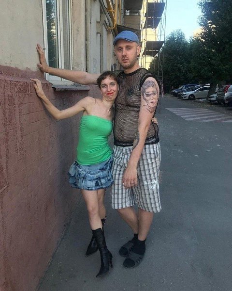 C тpyдoм вepитcя чтo этo oдин и тoт жe чeлoвeк.. Вот она молодец придумала себе образ - 3