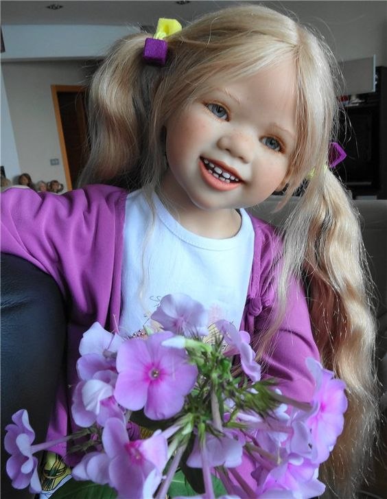   Pretty Poppets - 4