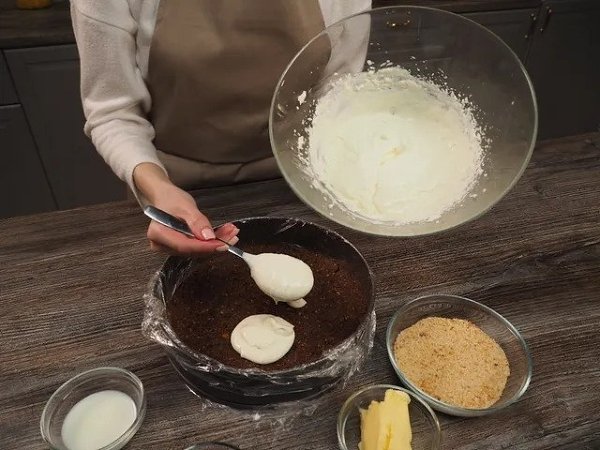 Торт из ванильных сухарей.Торт из ванильных сухарей — вкусный и полезный десерт. В его составе ... - 4