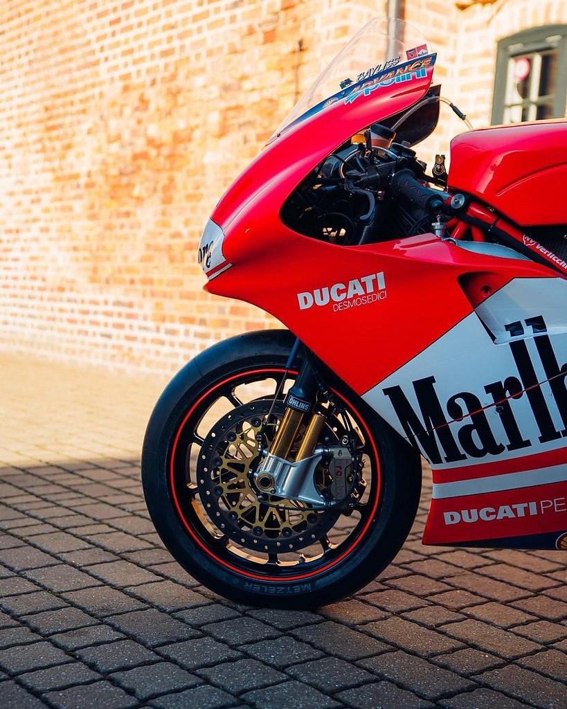 #Ducati@autocult - #FYSMmoto - 2