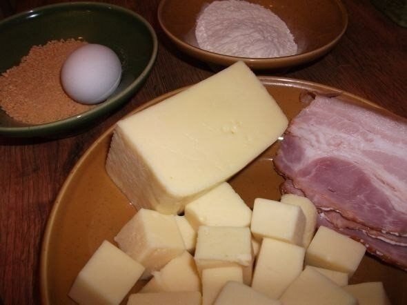 Сырные кубики в панировке - лучшая закуска к пиву! Ингредиенты: сыр, я взяла обычную гауду, грамм ... - 2