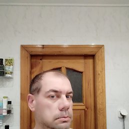 Сергей, 43, Буча