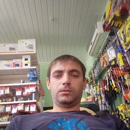 Евгений, 35, Красноград