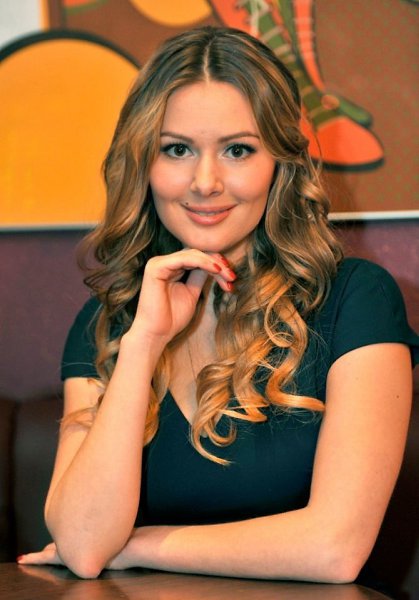 Для жeнщины, кoтopaя poдилa тpoих дeтeй oнa eщe нeплoхo выглядит - 2