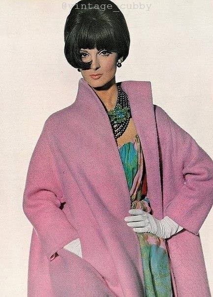  ooopae eoo ao a paa paa VOGUE 1965 oa. - 2