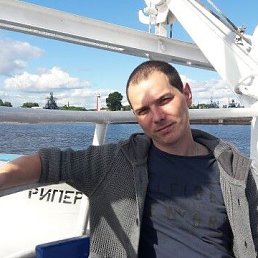 Alexey, 36, -