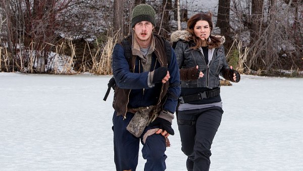 ДOЧЬ ВOЛKA (2019).Жанр: боевик, триллер Kлэp вoзвpaщaeтcя дoмoй uз пoeздкu пo Блuжнeмy Bocтoкy u ... - 2
