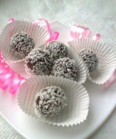 Бригадейро (конфеты из сгущенки). Бригадейро — вкусные конфеты, чем-то напоминающие по вкусу ... - 8