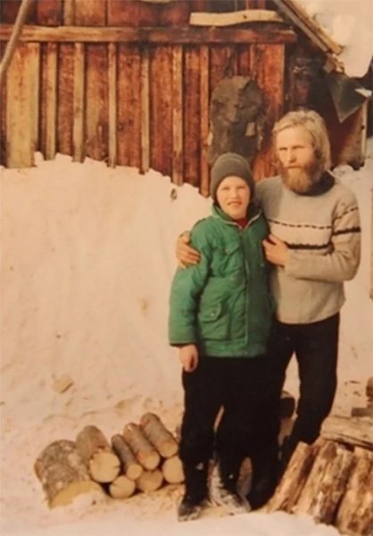 "Таежная Лолита": Как в 80-х Советский отшельник уволок в тайгу молодую девушку. Что с ...