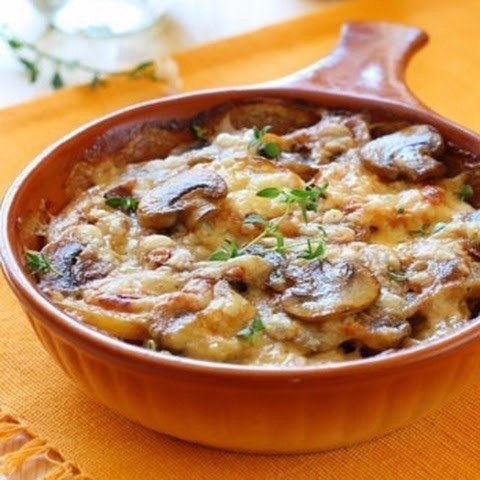 ТОП-9 ВКУСНЕЙШИХ ЗАПЕКАНОК ДЛЯ ВАС.1. КУРИНАЯ ЗАПЕКАНКАИНГРЕДИЕНТЫ: ~1,2 кг. куриного фарша 4 ...