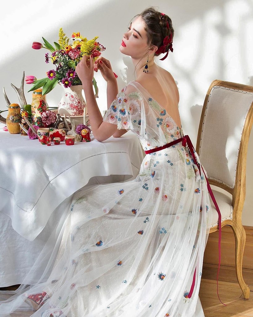 " !"     .        !...)