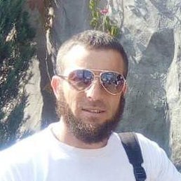 Zaur, , 39 