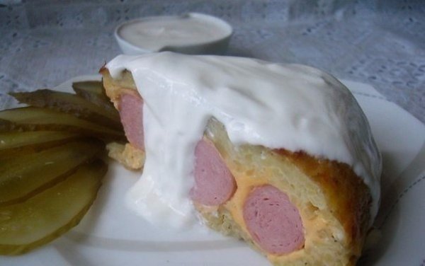 КАРТОФЕЛЬНАЯ ЗАПЕКАНКА С СОСИСКАМИ .ИНГРЕДИЕНТЫ: Картофель (вес очищенного) — 850 г Сосиски — 8 шт ...