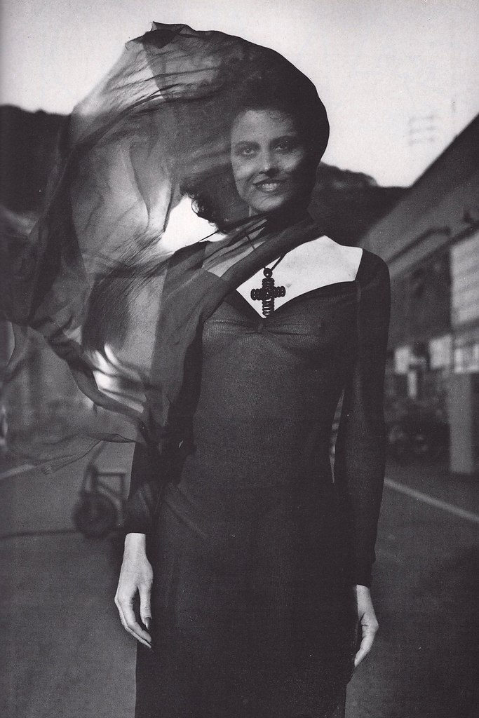       , Vogue Italia, 1983 . - 3