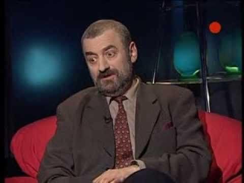 Откровенно говоря, я не собирался быть юмористом. Хотел стать врачом. Окончил мед. институт, четыре ...