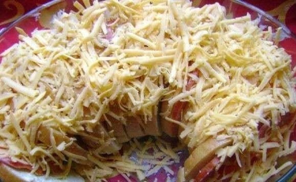 ГОРЯЧИЕ БУТЕРБРОДЫ ВЕЕРОМ.ИНГРЕДИЕНТЫ: Хлеб белый 250 грамм Колбаса сервелат 250 грамм Сыр твердый ... - 3