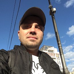 Alex, 37, 