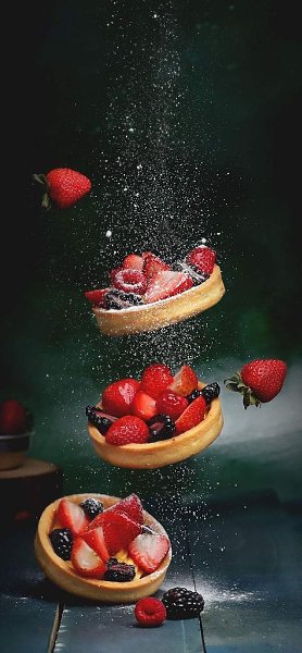 Жизнь, как вкусная сдоба, - кто-то все время отказывает себе в ней, кто-то ест тайком, вечно худея, ...