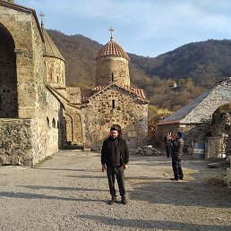 Artur, , 48 