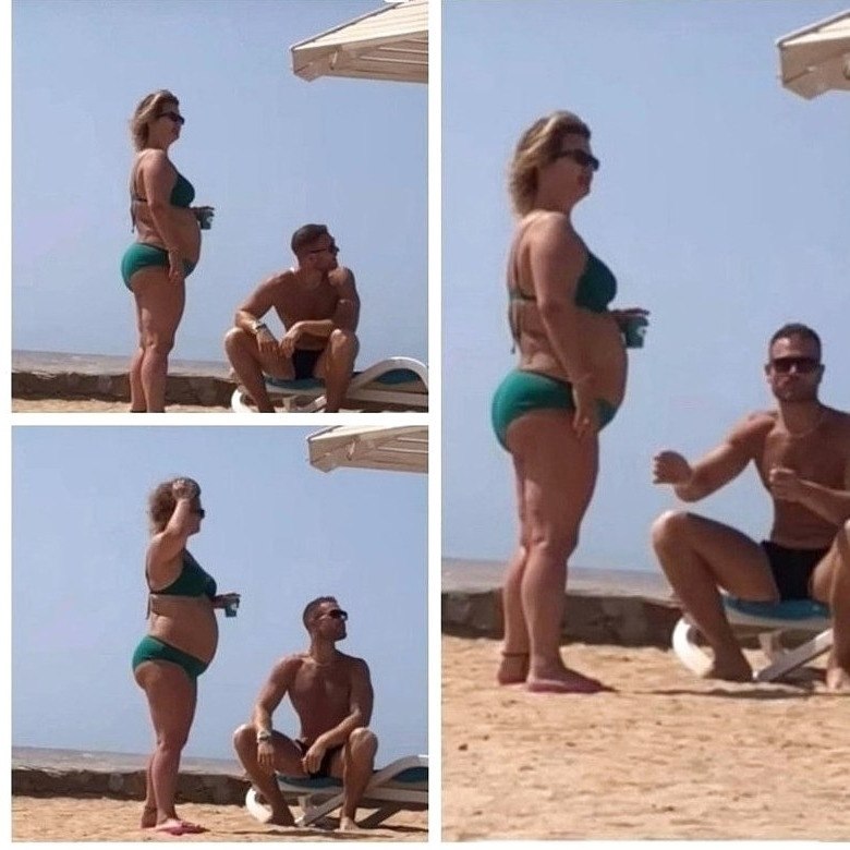    )