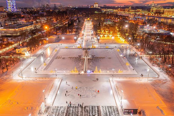 Любимый всеми столичный каток в Парке Горького откроется 25 ноября.На льду площадью более 16 тысяч ... - 4