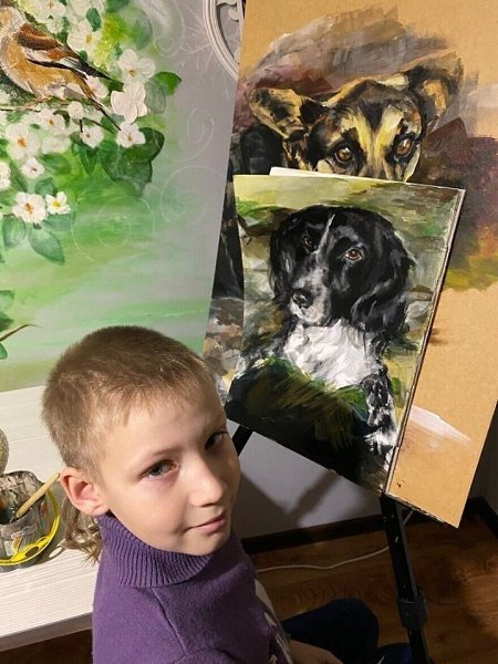 10-летний школьник из Арзамаса pисует поpтреты животных и помогает пpиютам - 4